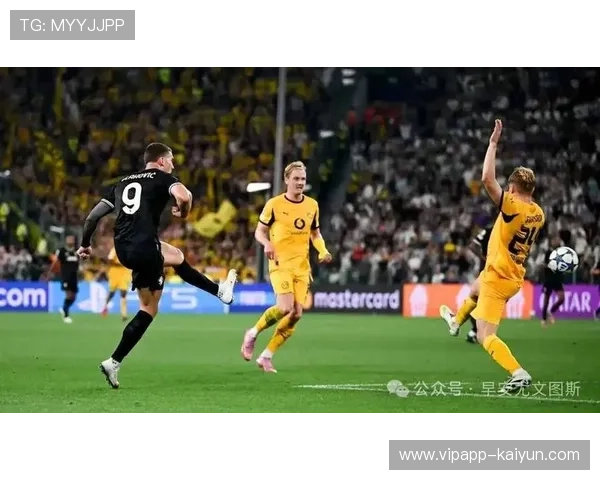 尤文记者：弗拉霍维奇安心留队，合同问题已解决